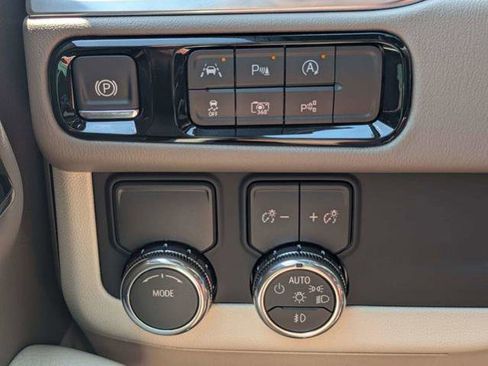 New 2026 GMC Yukon XL Denali w/ Sun & Power Step Package RWD image 29