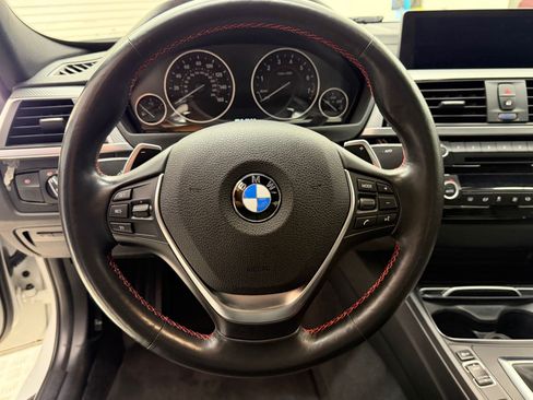 Used 2018 BMW 330i Sedan w/ Convenience Package RWD image 11