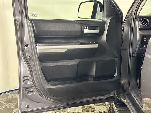 Used 2017 Toyota Tundra SR5 image 10