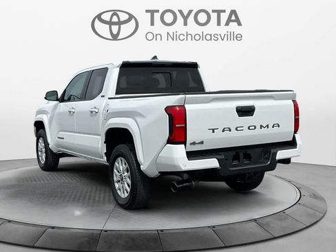 Used 2024 Toyota Tacoma SR5 AWD/4WD image 3