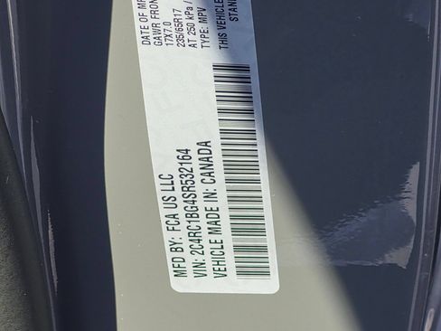 Used 2025 Chrysler Pacifica Select FWD image 38