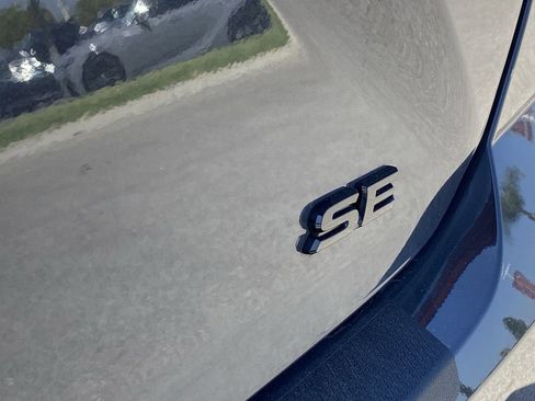 Certified 2025 Toyota Camry SE image 6