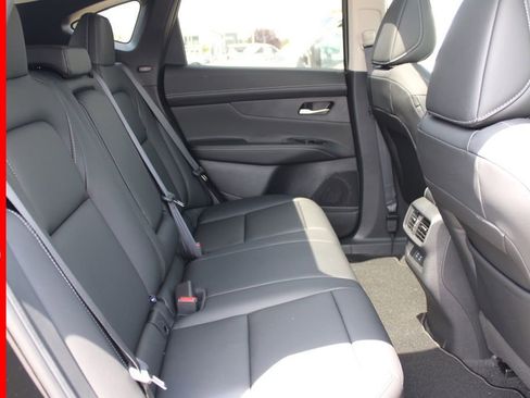 New 2025 Nissan Murano SL image 16