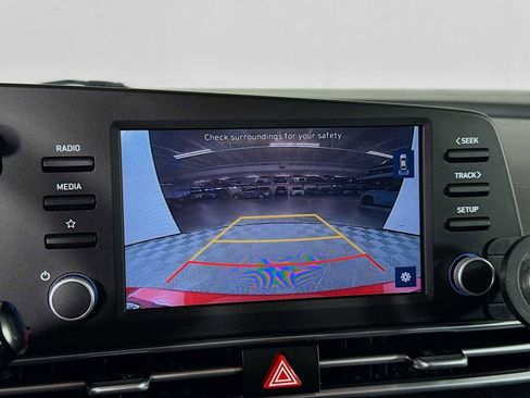 Used 2022 Hyundai Elantra SE w/ Cargo Package image 15