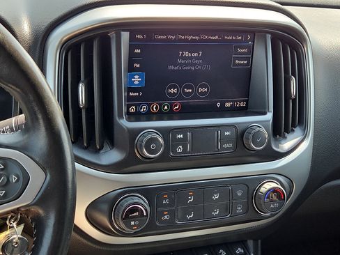 Used 2022 Chevrolet Colorado ZR2 AWD/4WD image 16