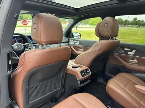 Used 2026 Mercedes-Benz GLS 450 4MATIC image 16