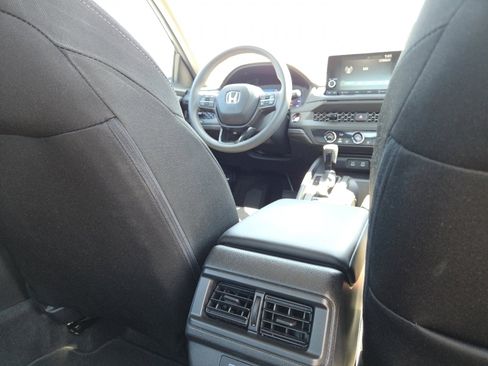 Certified 2025 Honda Accord LX image 22