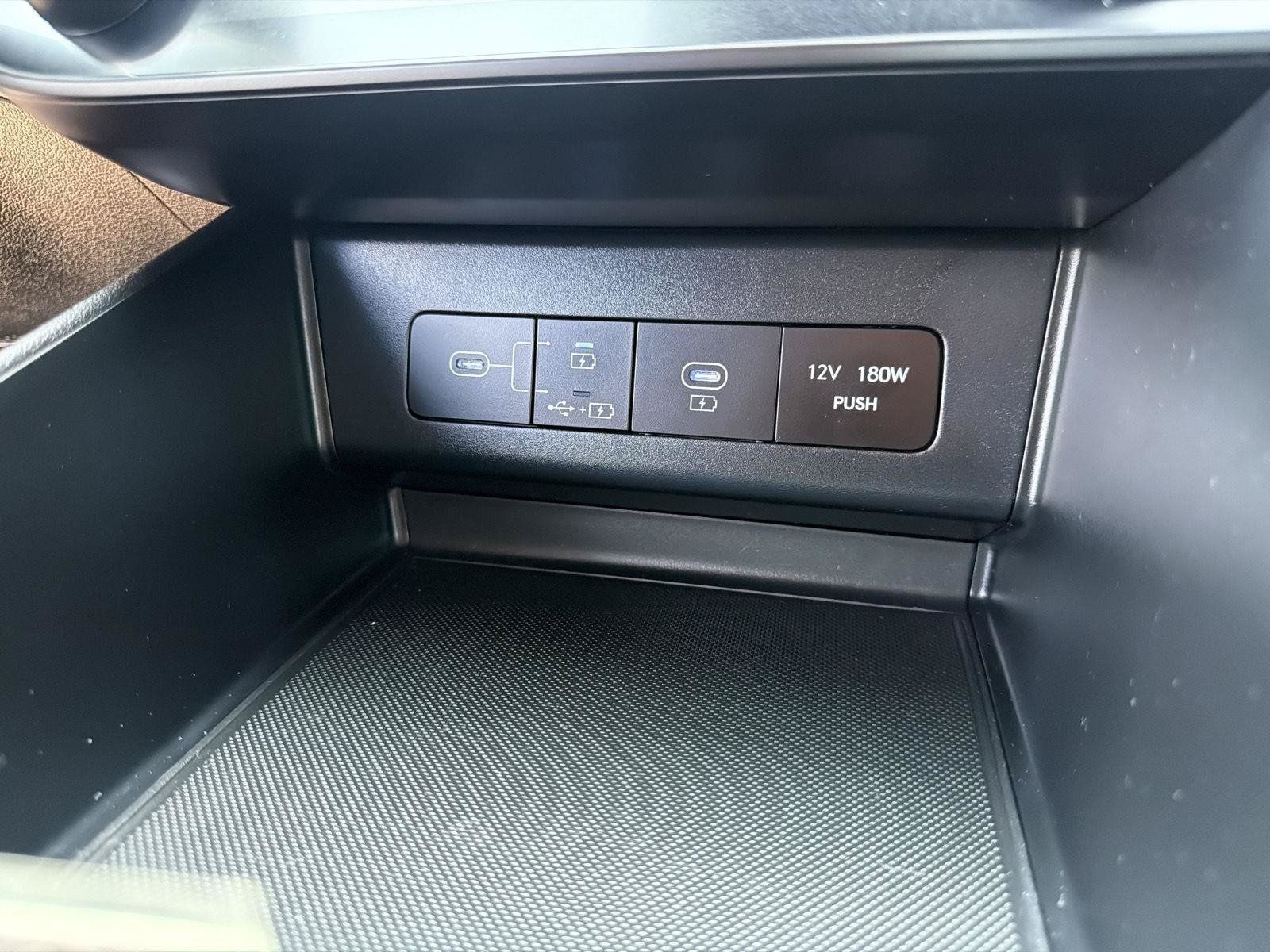 Used 2025 Hyundai Sonata SEL FWD image 28