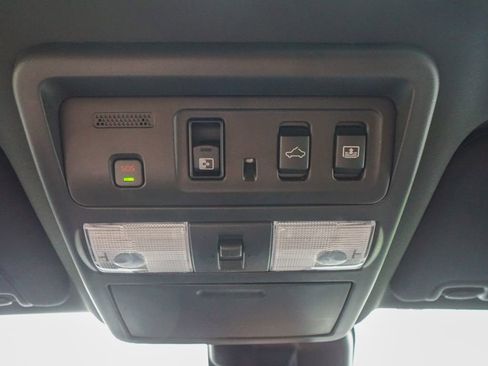 Used 2021 Nissan Titan Platinum Reserve w/ Moonroof Package image 33