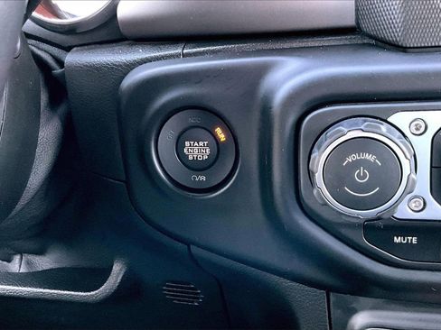 Certified 2021 Jeep Wrangler Willys image 25