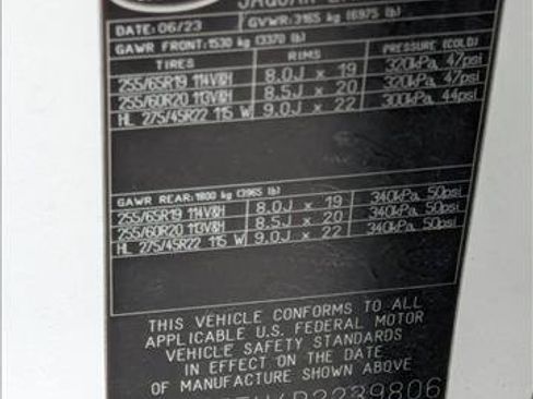 Used 2023 Land Rover Defender 110 X-Dynamic SE AWD/4WD image 23