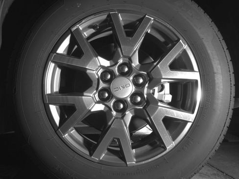 Used 2023 GMC Acadia SLT FWD image 17