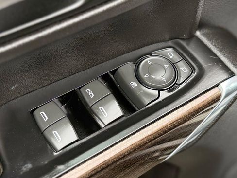 Used 2020 Chevrolet Silverado 1500 RST image 21