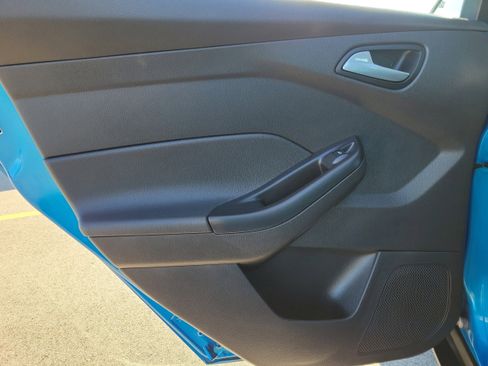 Used 2012 Ford Focus SE FWD image 8
