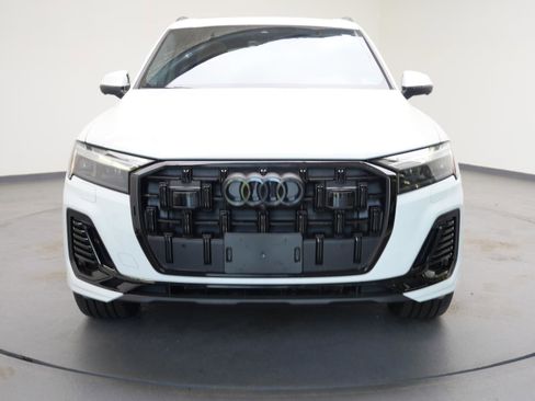 Used 2025 Audi Q7 2.0T Premium Plus AWD/4WD image 2