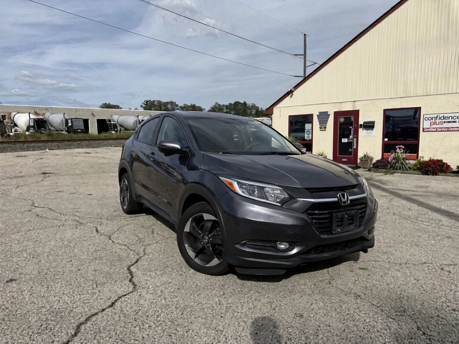 Used 2018 Honda HR-V EX image 3