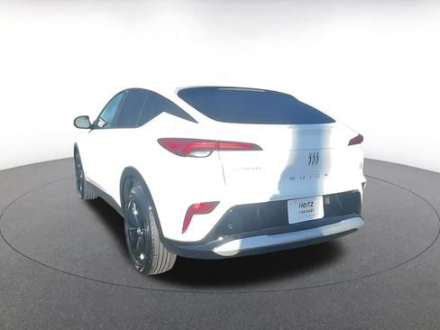 Used 2025 Buick Envista Sport Touring image 11