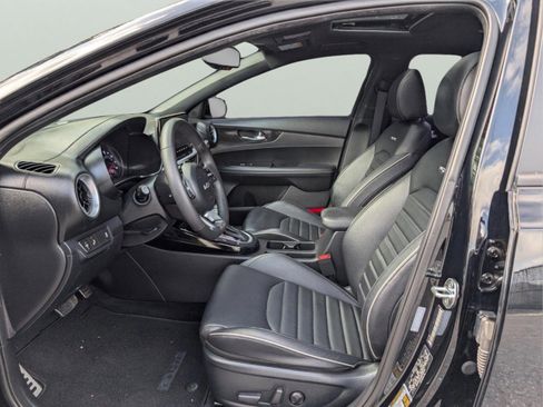 Used 2024 Kia Forte GT-Line w/ GT-Line Premium Package image 27