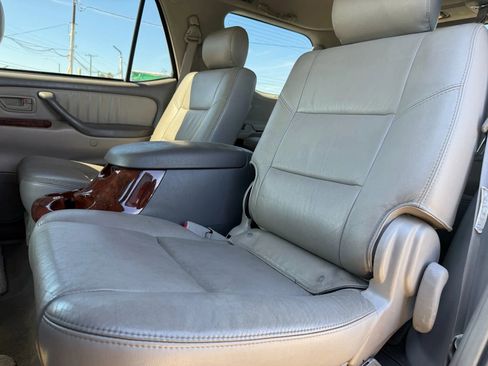 Used 2006 Toyota Sequoia Limited image 13
