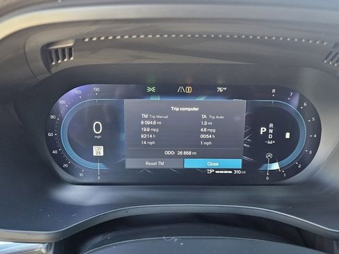 Certified 2022 Volvo XC60 B6 R-Design w/ Climate Package image 19