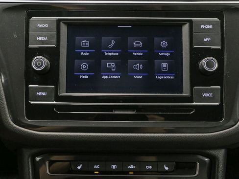 Certified 2022 Volkswagen Tiguan S AWD/4WD image 25