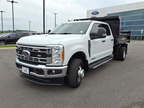 Used 2023 Ford F350 XLT w/ FX4 Off-Road Package image 7