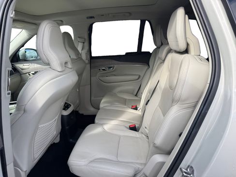 Used 2022 Volvo XC90 T8 Inscription image 16