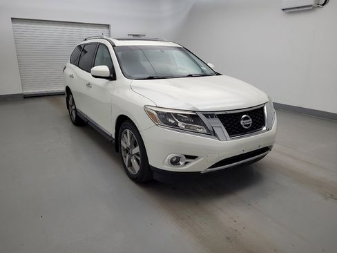 Used 2016 Nissan Pathfinder Platinum image 13
