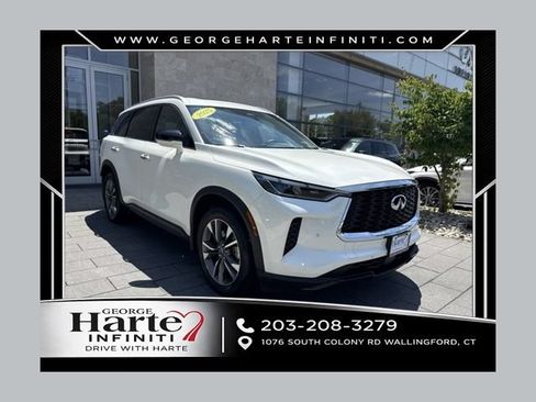 Certified 2025 INFINITI QX60 Luxe w/ Vision Package AWD/4WD image 1