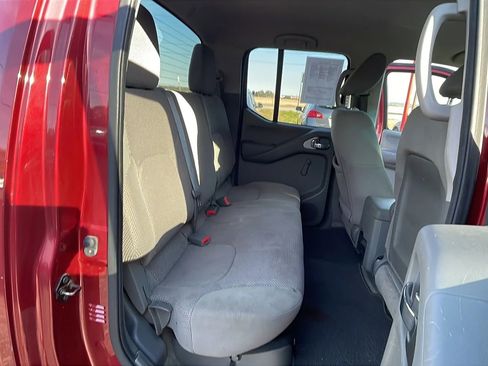 Used 2014 Nissan Frontier S image 20