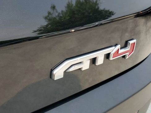 Used 2023 GMC Acadia AT4 AWD/4WD image 8