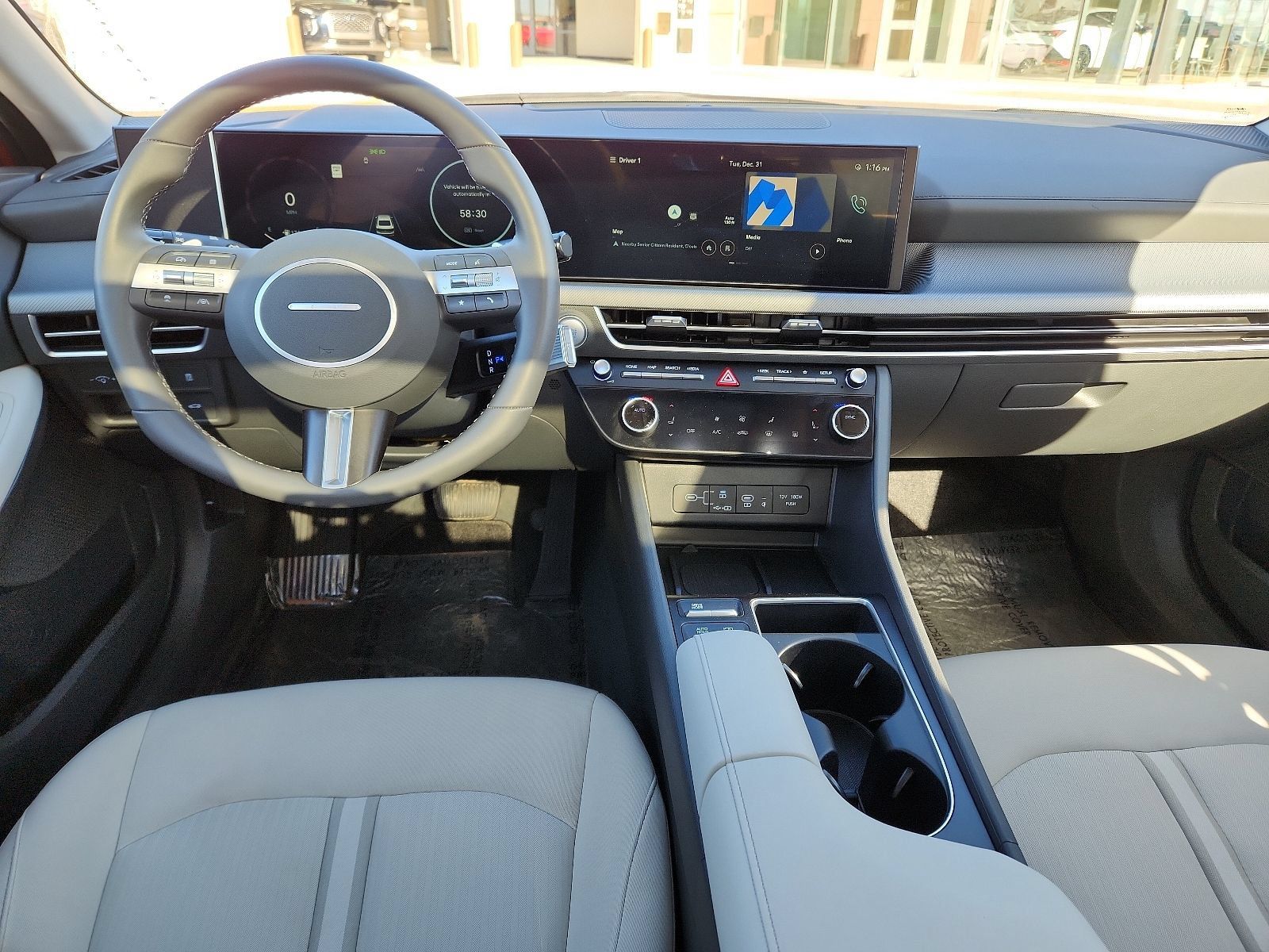 New 2024 Hyundai Sonata SEL w/ Convenience Package FWD image 10