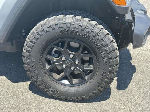 Used 2026 Jeep Wrangler Unlimited Sport AWD/4WD image 9