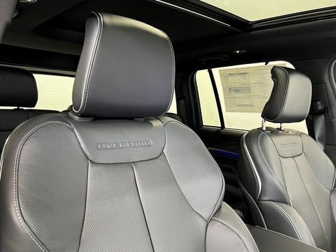 New 2025 Jeep Grand Cherokee Overland w/ Adv Protech Group III image 8