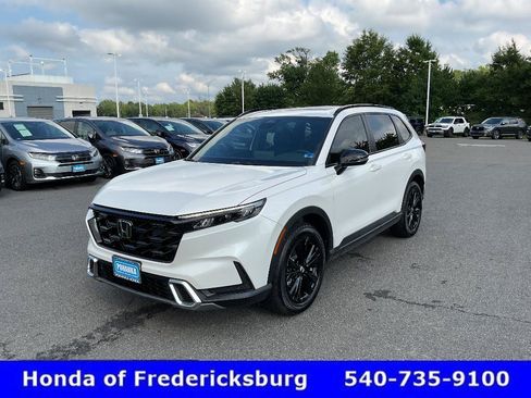 Used 2026 Honda CR-V Sport Touring image 2