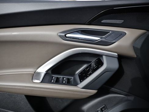 New 2025 Audi Q5 2.0T Premium Plus image 16