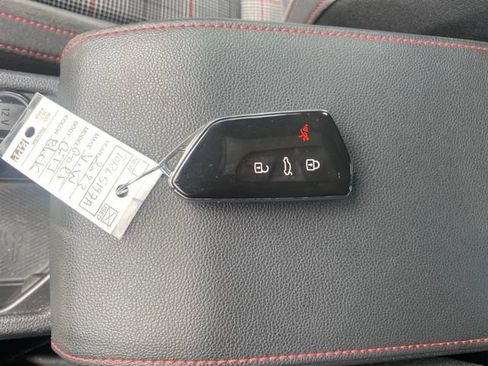 Used 2023 Volkswagen GTI SE FWD image 25