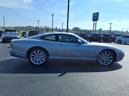 Used 2005 Jaguar XK8 Coupe RWD image 28