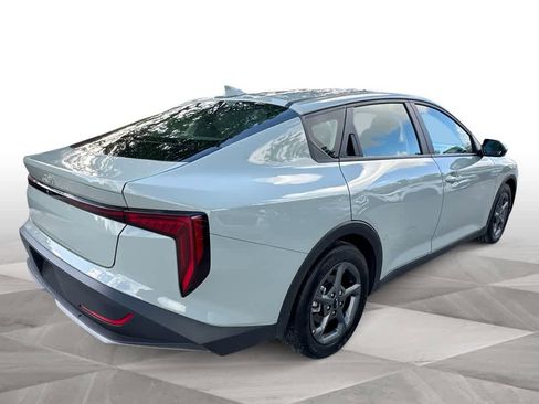 Certified 2025 Kia K4 FWD image 8