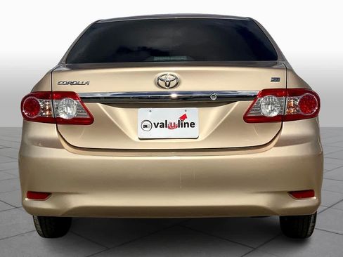Used 2013 Toyota Corolla LE FWD image 5