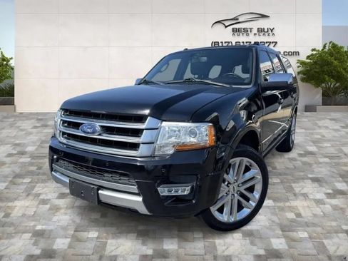 Used 2016 Ford Expedition Platinum RWD image 3