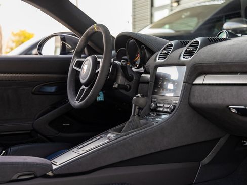 Certified 2025 Porsche 718 Cayman GT4 RS image 46