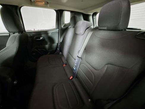 Used 2021 Jeep Renegade Latitude w/ Sun & Sound Group image 15