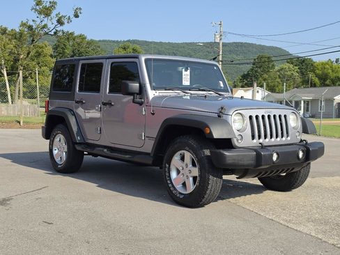 Used 2014 Jeep Wrangler Unlimited Sport w/ Quick Order Package 24S AWD/4WD image 6