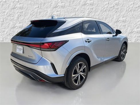 Used 2024 Lexus RX 350 Premium image 3
