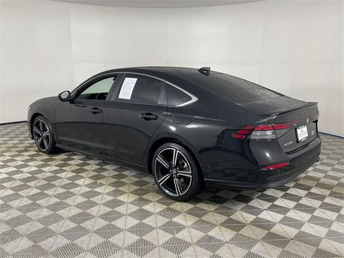 Used 2025 Honda Accord Sport image 23