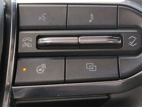 Used 2025 GMC Yukon Denali image 19