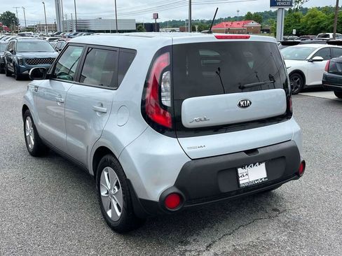 Used 2016 Kia Soul FWD image 25