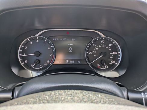 Certified 2025 Nissan Frontier SV RWD image 4