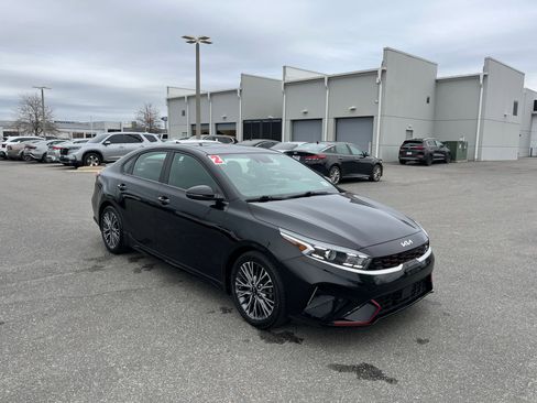 Used 2022 Kia Forte GT-Line w/ GT-Line Premium Package image 11